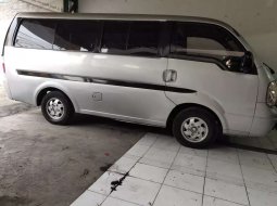 Jawa Barat, Kia Travello 2008 kondisi terawat 2