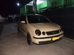 Jawa Barat, Volkswagen Polo 1.4 2003 kondisi terawat 1