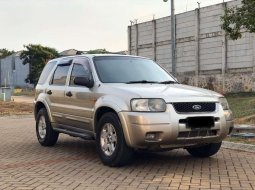 DKI Jakarta, Ford Escape XLT 2005 kondisi terawat 6