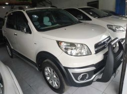 Jual mobil Daihatsu Terios TX 2015 bekas di Jawa Tengah  1