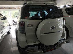 Jual mobil Daihatsu Terios TX 2015 bekas di Jawa Tengah  5