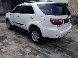 Jual Toyota Fortuner G 2009 mobil bekas di DIY Yogyakarta 7