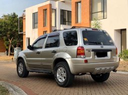 DKI Jakarta, Ford Escape XLT 2005 kondisi terawat 4