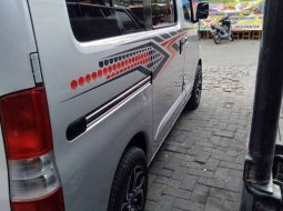 Mobil Daihatsu Gran Max 2010 AC terbaik di Jawa Tengah 4