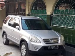 Mobil Honda CR-V 2006 2.0 terbaik di Jawa Barat 2