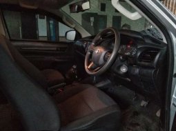 Mobil Toyota Hilux 2017 dijual, Kalimantan Tengah 1