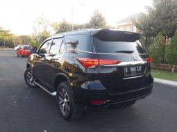 Mobil Toyota Fortuner VRZ 2016 dijual, Jawa Barat  3