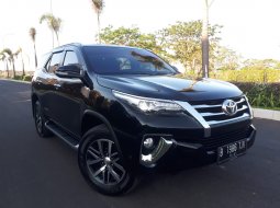 Mobil Toyota Fortuner VRZ 2016 dijual, Jawa Barat  1