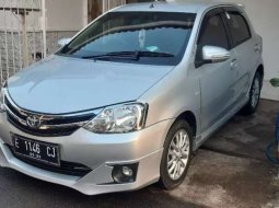 Mobil Toyota Etios 2015 dijual, Jawa Barat 7