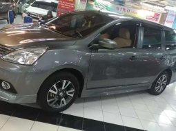 Mobil Nissan Grand Livina 2018 SV dijual, Jawa Timur 3
