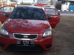 Jual mobil bekas murah Kia Rio 2010 di DIY Yogyakarta 3