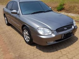 Jawa Barat, jual mobil Hyundai Sonata 2001 dengan harga terjangkau 10