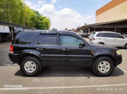 Mobil Ford Escape 2005 dijual, Kalimantan Selatan 7