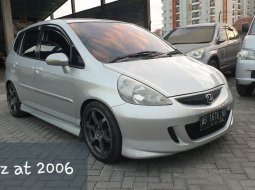 Jual mobil bekas Honda Jazz i-DSI 2006 dengan harga murah di DIY Yogyakarta 9