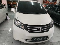 Jual mobil Honda Freed PSD 2011 bekas di DIY Yogyakarta 2