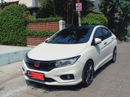 Jawa Barat, Honda City E 2017 kondisi terawat 4