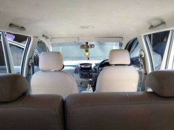 Jual mobil bekas murah Toyota Kijang Innova E 2.0 2005 di Jawa Barat 4