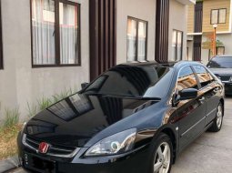 DKI Jakarta, Honda Accord 2004 kondisi terawat 1