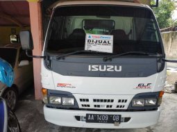 DI Yogyakarta, dijual mobil Isuzu Elf 2.8 Manual 2010 bekas 1