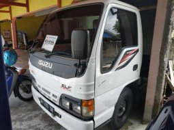 DI Yogyakarta, dijual mobil Isuzu Elf 2.8 Manual 2010 bekas 2