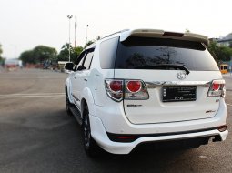 Mobil Toyota Fortuner G TRD 2014 dijual, DKI Jakarta 5