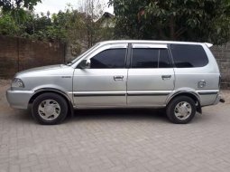 Jual cepat Toyota Kijang LGX 2000 di Jawa Timur 4