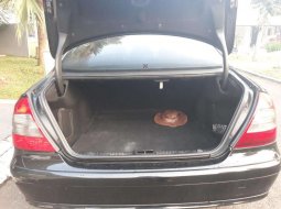 Jual cepat Mercedes-Benz E-Class E 200 2010 di Jawa Barat 7