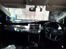 Mobil Toyota Kijang Innova 2018 2.4G terbaik di Jawa Timur 10
