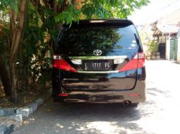 Mobil Toyota Alphard 2010 dijual, Jawa Timur 3