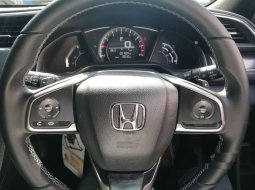 Jual mobil bekas murah Honda Civic 2.0 2018 di Jawa Timur 2