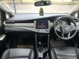 Dijual mobil bekas Toyota Kijang Innova 2.4V, Riau  3
