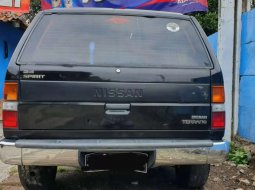 Dijual mobil bekas Nissan Terrano Spirit, Jawa Barat  2