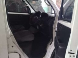 Mobil Daihatsu Gran Max 2010 AC terbaik di Jawa Timur 4