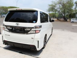 Dijual mobil Toyota Vellfire GS 2013 Super terawat di DKI Jakarta 4