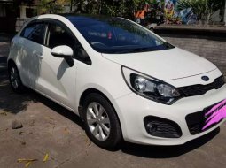 Kia Rio 2012 Bali dijual dengan harga termurah 6