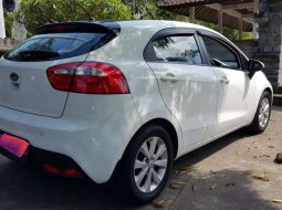 Kia Rio 2012 Bali dijual dengan harga termurah 2