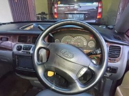 Mobil Hyundai Trajet 2001 dijual, DIY Yogyakarta 9
