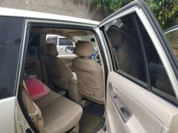 Toyota Kijang Innova 2005 Jawa Barat dijual dengan harga termurah 8