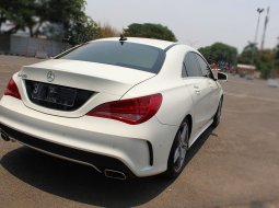 Jual mobil Mercedes-Benz CLA 200 AMG SPORT AT 2014 bekas DKI Jakarta 4