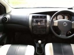 Nissan Livina 2011 DIY Yogyakarta dijual dengan harga termurah 10