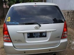 Toyota Kijang Innova 2005 Jawa Barat dijual dengan harga termurah 6