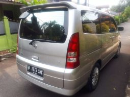 Mobil Nissan Serena 2010 terbaik di DKI Jakarta 10