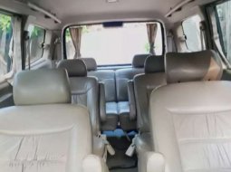 Jawa Barat, Nissan Serena Highway Star 2008 kondisi terawat 4