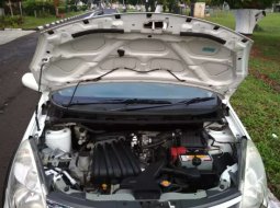 Nissan Livina 2011 DIY Yogyakarta dijual dengan harga termurah 8