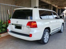Jual mobil Toyota Land Cruiser 4.5 V8 Diesel 2012 bekas, DKI Jakarta 3