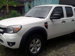 Jawa Timur, jual mobil Ford Ranger 2010 dengan harga terjangkau 3