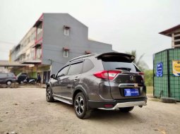 Mobil Honda BR-V 2017 E Prestige dijual, Sumatra Selatan 4