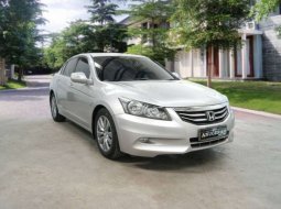 Jual mobil bekas murah Honda Accord 2011 di Jawa Timur 3