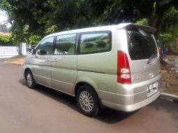 Mobil Nissan Serena 2010 terbaik di DKI Jakarta 5