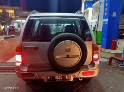 Jual mobil Suzuki Escudo 2001 bekas, Jawa Timur 5